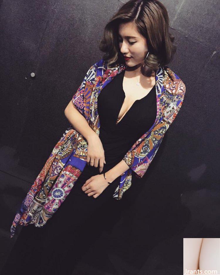 ~Zhou Shanshan~ Từ từ cởi áo khoác để lộ chiếc váy hồng và tấm lưng gợi cảm bắt mắt như bộ ngực xinh đẹp của cô ấy (41P) - Ảnh 12