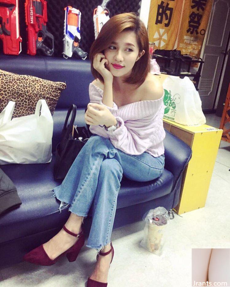 ~Zhou Shanshan~ Từ từ cởi áo khoác để lộ chiếc váy hồng và tấm lưng gợi cảm bắt mắt như bộ ngực xinh đẹp của cô ấy (41P) - Ảnh 18