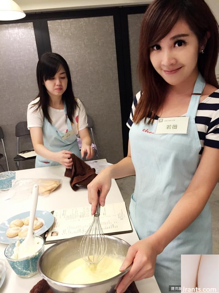 Người dẫn chương trình D-cup của Universal News Xiao Suitang ~ Huang Ruowei ~ chơi piano gợi cảm nhưng mọi người chỉ chú ý đến vóc dáng đẹp của cô ấy (39P) - Ảnh 3