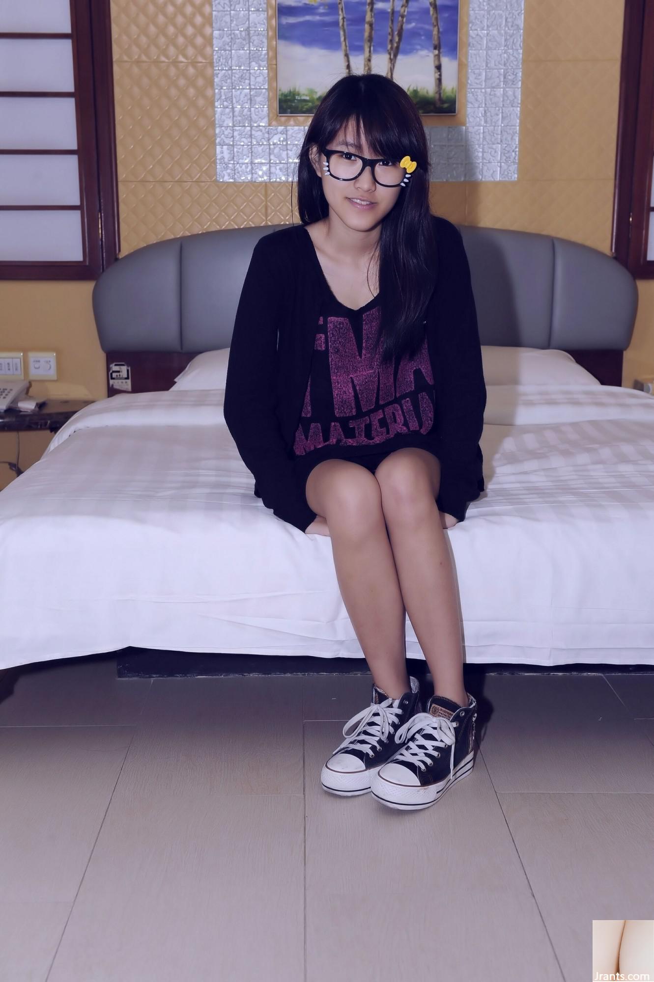 (Thân hình người mẫu Trung Quốc) Bộ ảnh riêng tư body của người mẫu Hồng Kông Fanny (201P) - Ảnh 4