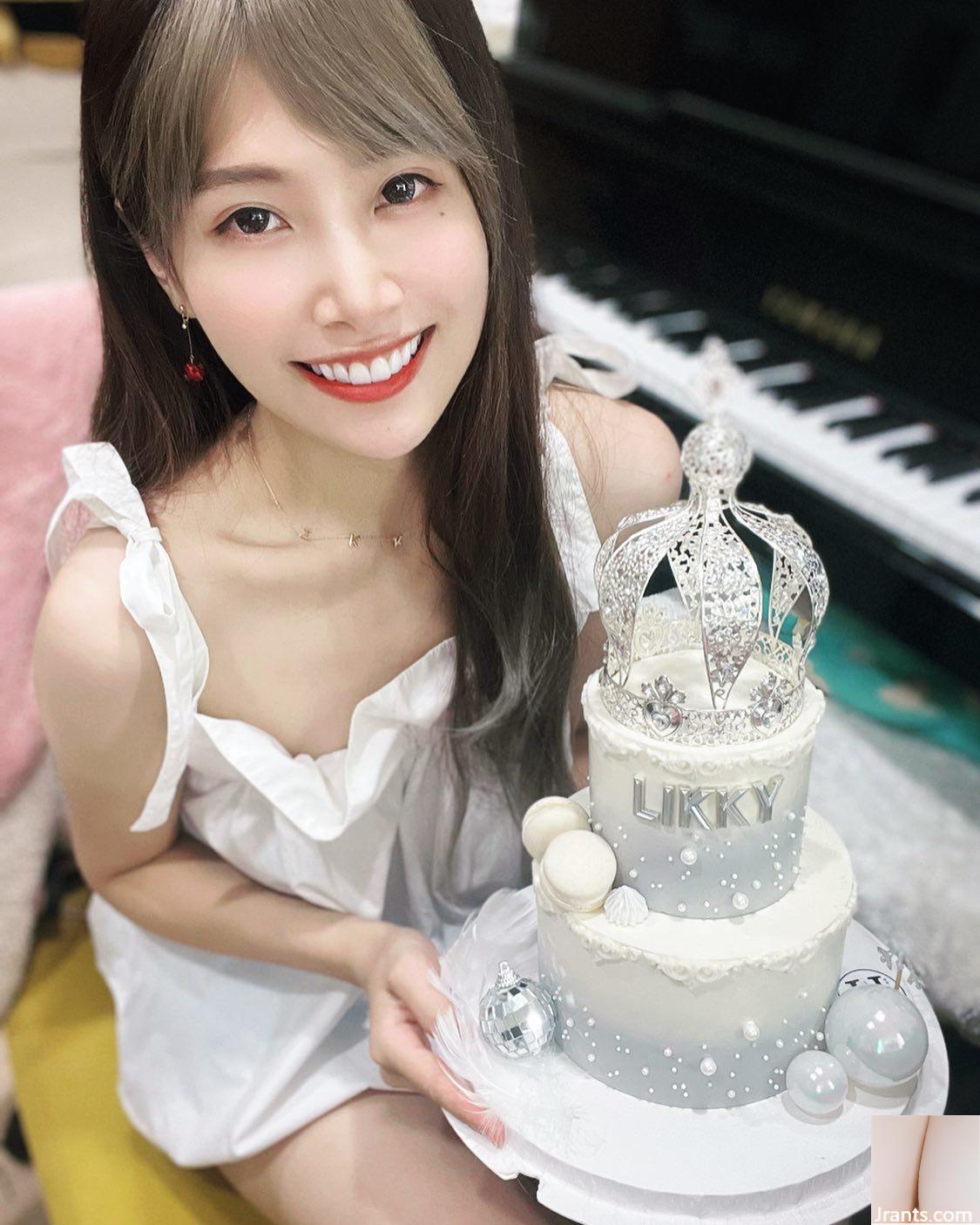 Bộ ngực đẹp của ca sĩ hot girl “黄?(_ Likky” sẵn sàng để lộ trước mặt vợ, hấp dẫn quá (10P) - Ảnh 5