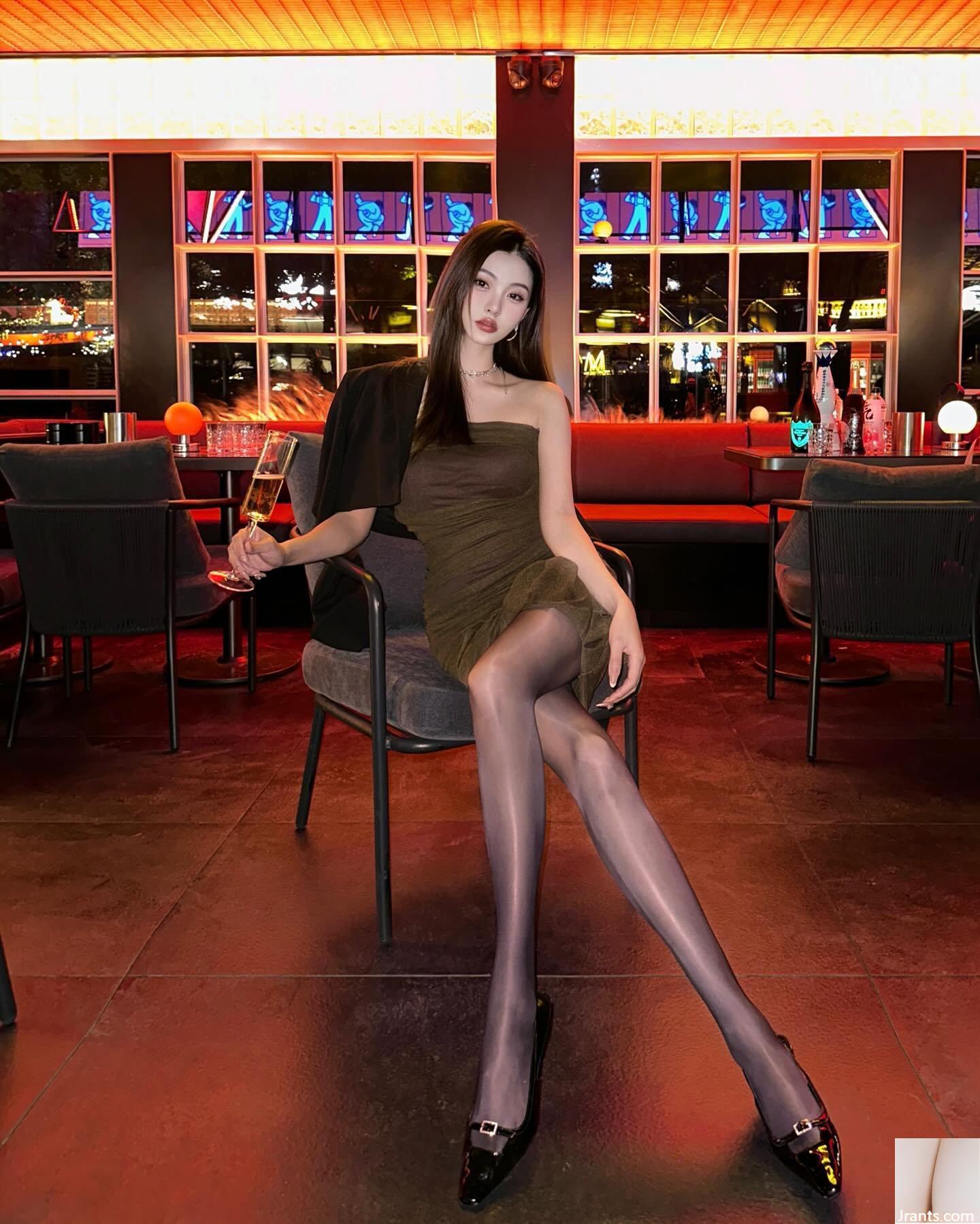 Hot girl “IMisslmiss”, nữ thần mắt to ngực dài đẹp đến nao lòng (17P)