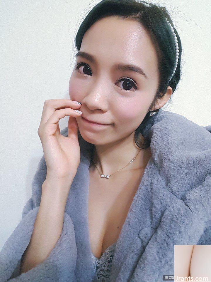 Selfie ngực khủng lạnh lùng hiện tại với nụ cười ngọt ngào ~ Yin Yin ~ có “phình hồng” và ngại ngùng quá (18P) - Ảnh 13