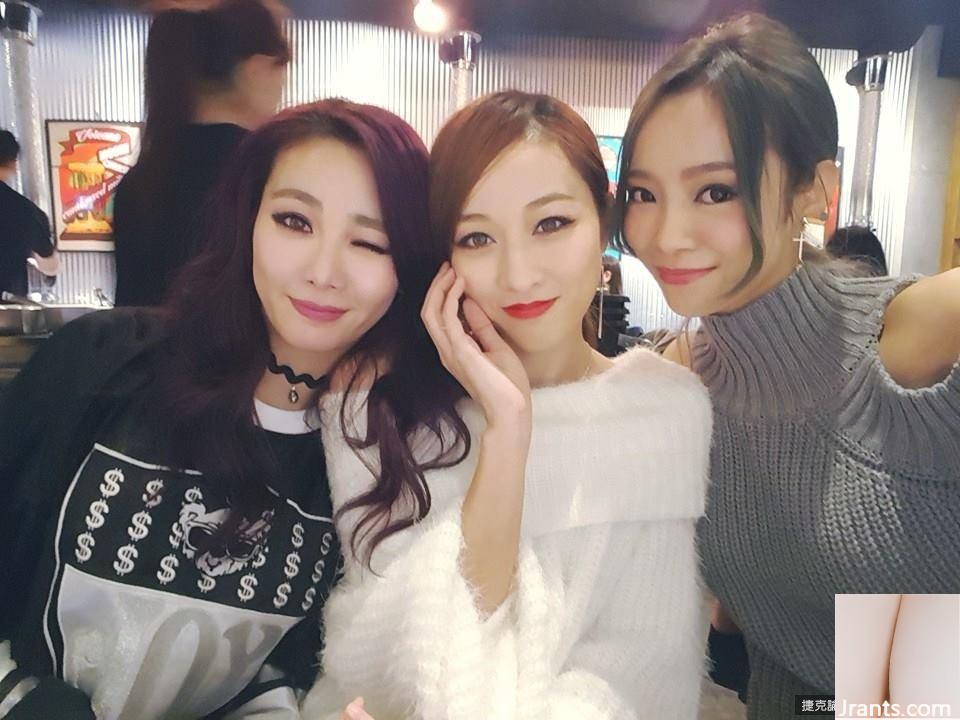 Selfie ngực khủng lạnh lùng hiện tại với nụ cười ngọt ngào ~ Yin Yin ~ có “phình hồng” và ngại ngùng quá (18P) - Ảnh 17