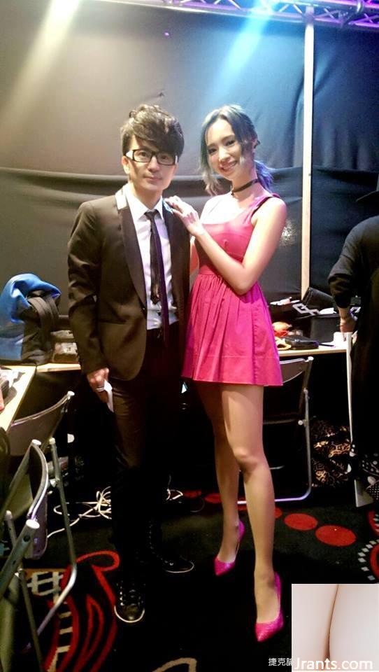 Selfie ngực khủng lạnh lùng hiện tại với nụ cười ngọt ngào ~ Yin Yin ~ có “phình hồng” và ngại ngùng quá (18P) - Ảnh 7