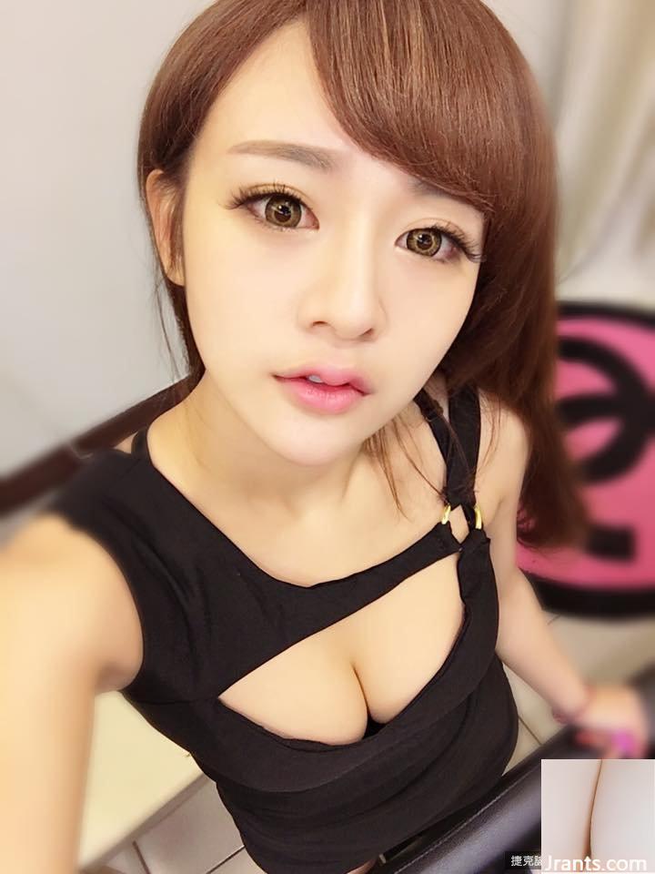 Nữ vũ công hộp đêm nóng bỏng ~ Chen Mei (Paipai Benben) ~ Cô ấy siêu quyến rũ trong bộ váy đen bó sát với bộ ngực khủng và vòng eo thon gọn!!