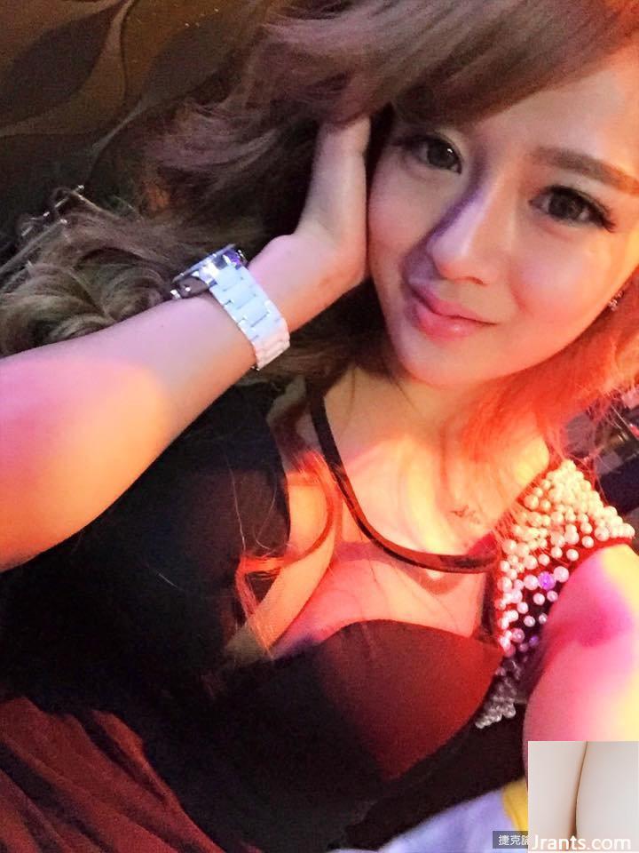 Nữ vũ công hộp đêm nóng bỏng ~ Chen Mei (Paipai Benben) ~ Cô ấy siêu quyến rũ trong bộ váy đen bó sát với bộ ngực khủng và vòng eo thon gọn!! - Ảnh 34