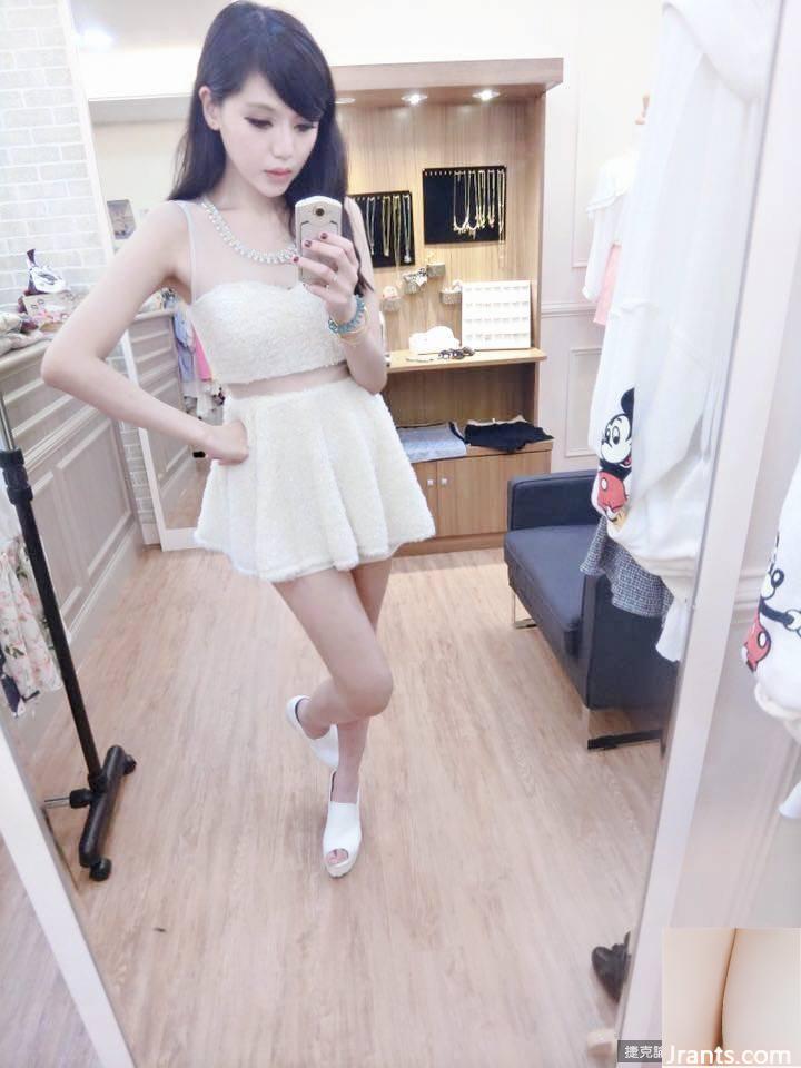 Cô gái có làn da trắng, dáng mảnh mai và đôi chân dài ~ Zhang Rongrong ~ bờ vai thon và bộ ngực thon, thật gợi cảm (61P) - Ảnh 39