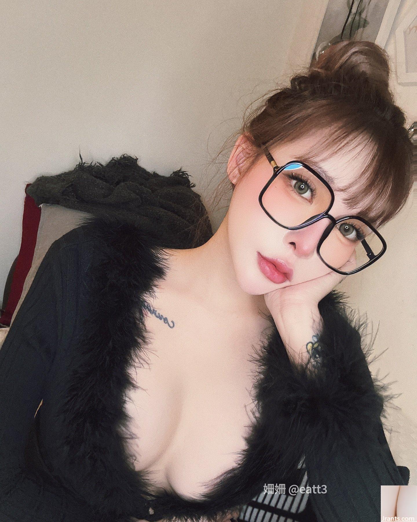 Đường cong cơ thể nóng bỏng của Deep V “Shanshan 33” thật dữ dội! - Ảnh 12