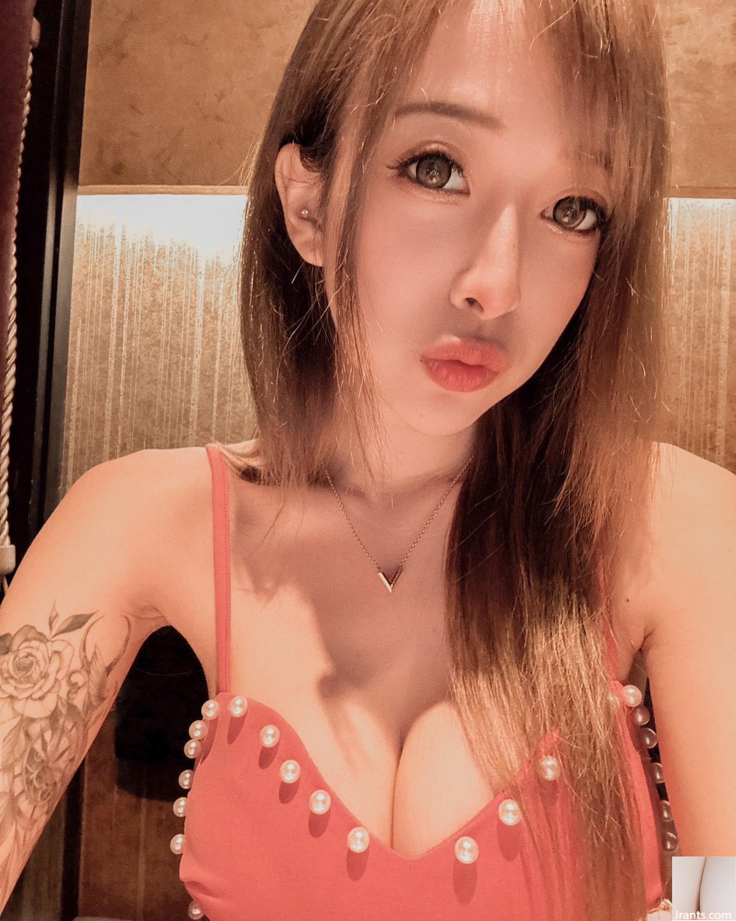 Hot girl live-action “Lan Xinyu” có đường cong gợi cảm và thân hình quá nóng bỏng (16P) - Ảnh 4