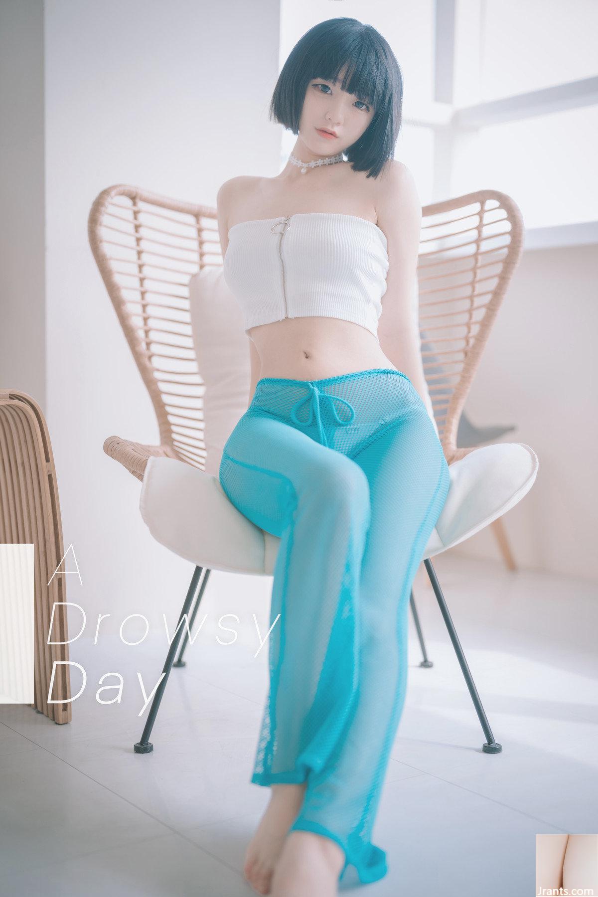 (Jeong Jenny) Thân hình gợi cảm không chê vào đâu được từ trên xuống dưới (40P)