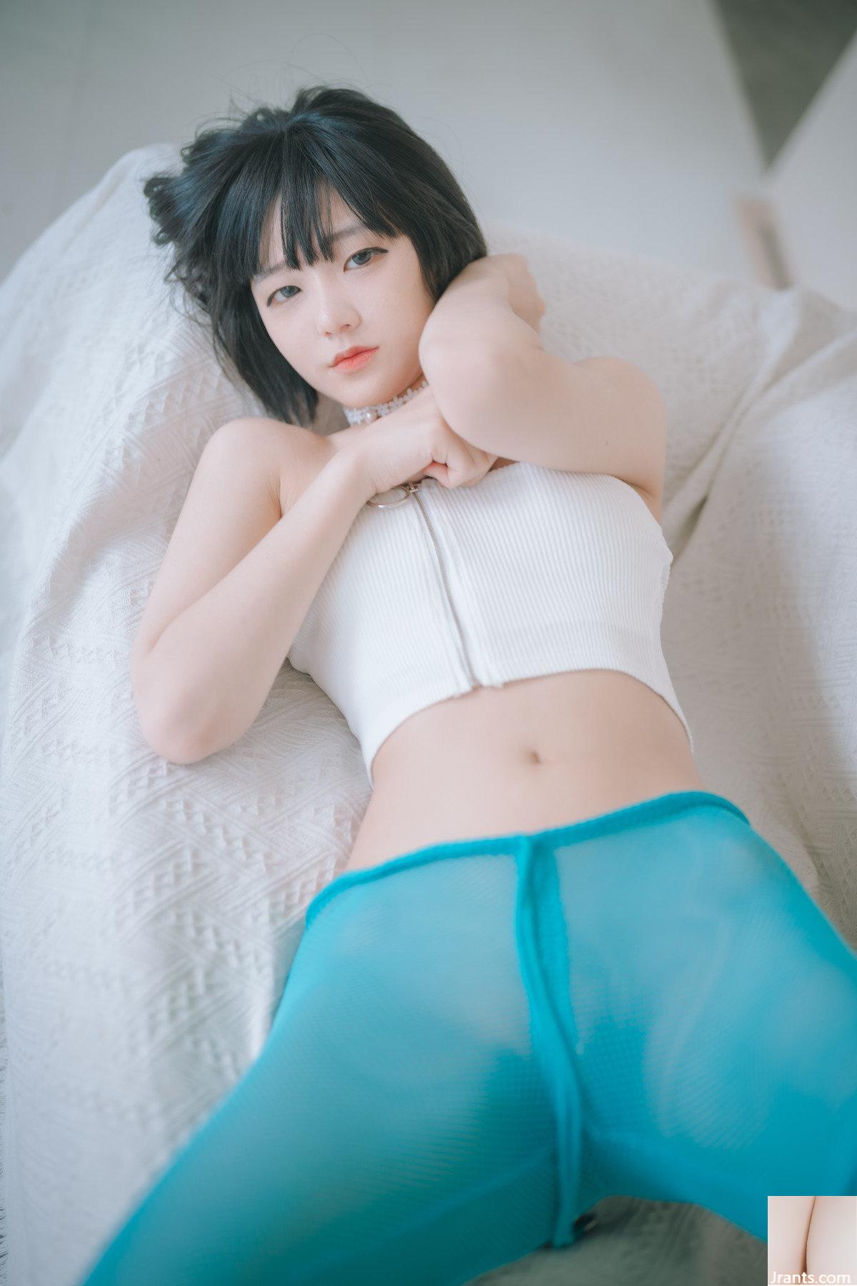 (Jeong Jenny) Thân hình gợi cảm không chê vào đâu được từ trên xuống dưới (40P) - Ảnh 16