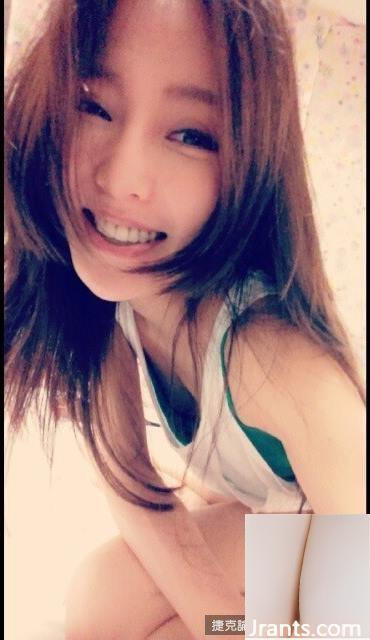 ~Mico Zhang Weichun~ Selfie từ trên xuống dưới lộ rãnh đôi gợi cảm, siêu đẹp (21P) - Ảnh 19