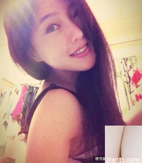 ~Mico Zhang Weichun~ Selfie từ trên xuống dưới lộ rãnh đôi gợi cảm, siêu đẹp (21P) - Ảnh 2