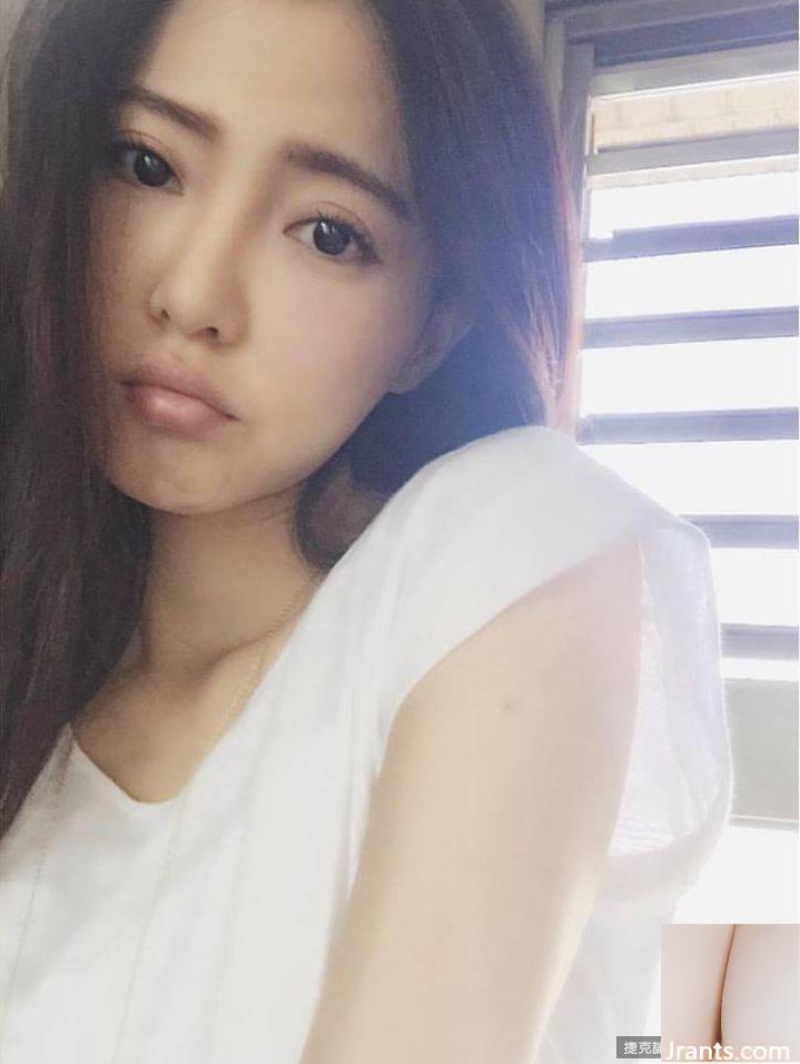~Mico Zhang Weichun~ Selfie từ trên xuống dưới lộ rãnh đôi gợi cảm, siêu đẹp (21P) - Ảnh 3