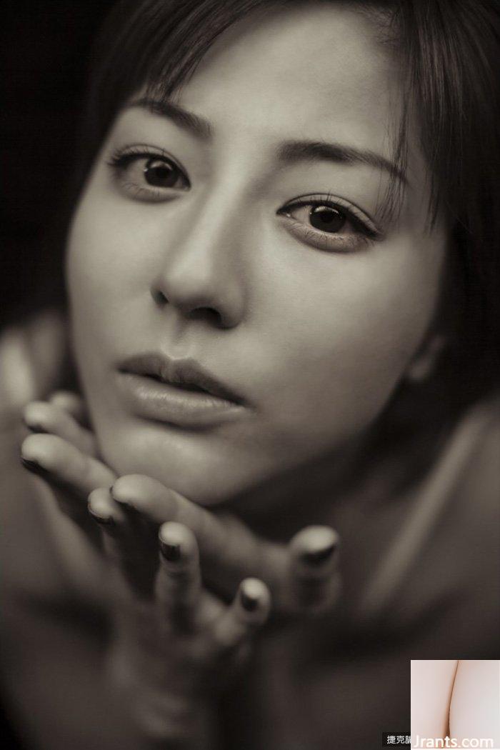 Ống đồng đẹp × Yumi Sugimoto Chị gái xinh đẹp gợi cảm (31P) - Ảnh 2