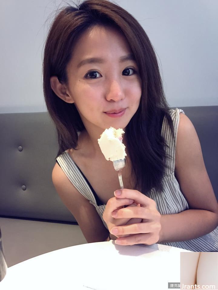 ~Yao Yao (Guo Shuyao)~ Hát trong bộ váy chữ V sâu với bộ ngực khủng (43P) - Ảnh 17