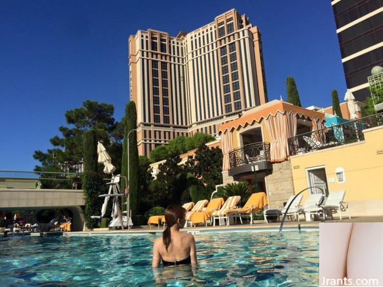 ~Yao Yao (Guo Shuyao)~ Hát trong bộ váy chữ V sâu với bộ ngực khủng (43P) - Ảnh 28