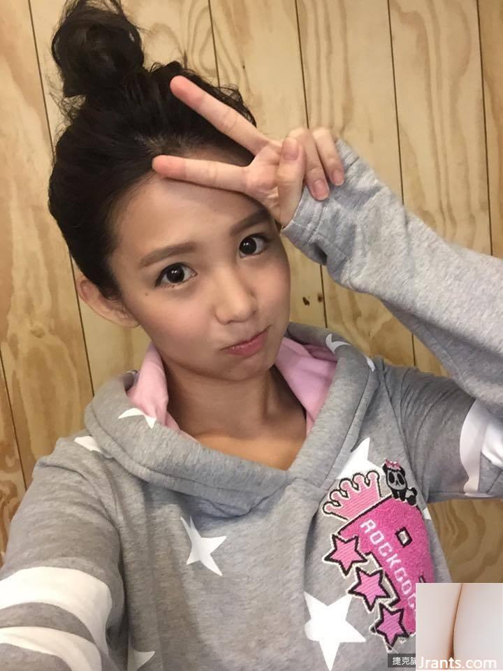 ~Yao Yao (Guo Shuyao)~ Hát trong bộ váy chữ V sâu với bộ ngực khủng (43P) - Ảnh 32