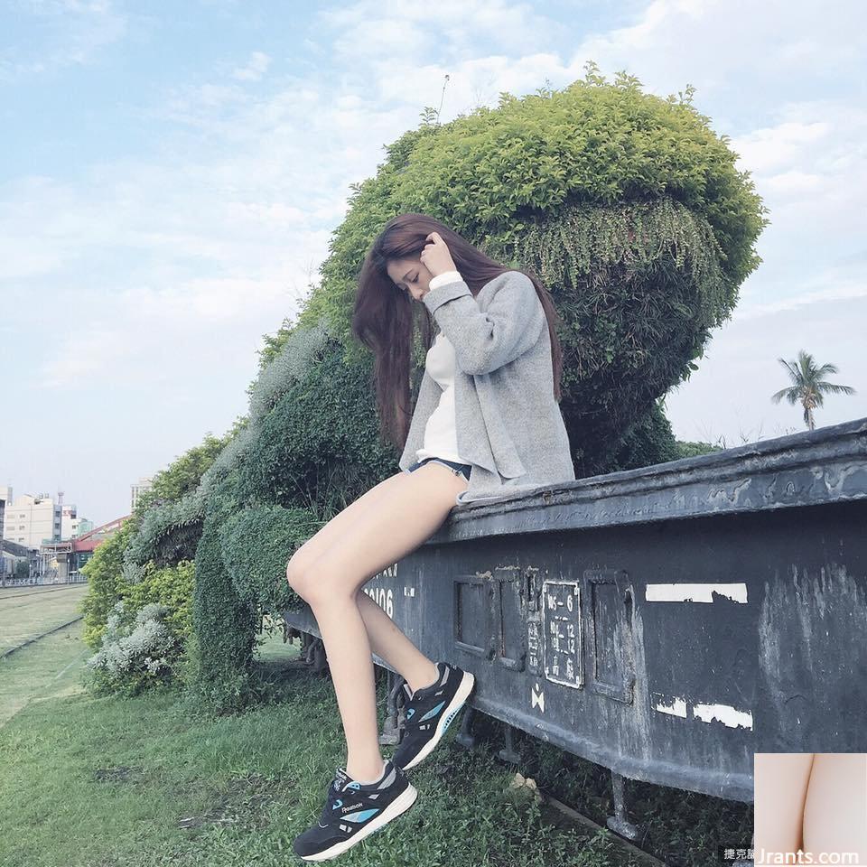 Cô gái ngọt ngào 32D đến từ Khoa Điều dưỡng của Đại học Khoa học và Công nghệ Quốc gia Đài Loan ~ Xie Yuxin ~ khoe vóc dáng chuẩn trong bộ nội y gợi cảm (63P) - Ảnh 15