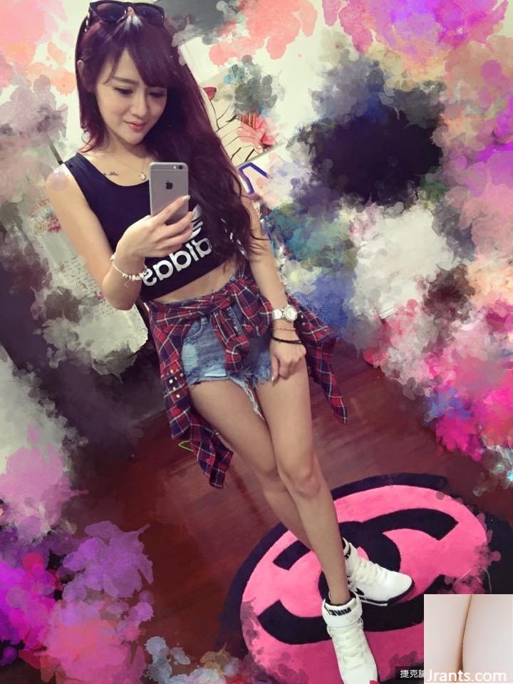 ~Chen Wei (Paipai Benben) ~ Chiếc váy bó sát màu đen có bộ ngực khủng và vòng eo thon, siêu quyến rũ!! - Ảnh 21