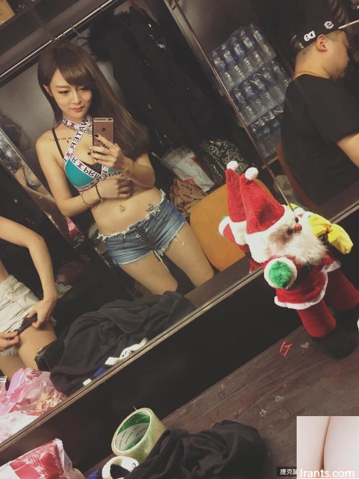 ~Chen Wei (Paipai Benben) ~ Chiếc váy bó sát màu đen có bộ ngực khủng và vòng eo thon, siêu quyến rũ!! - Ảnh 32