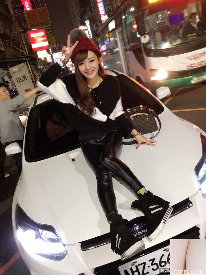 ~Chen Wei (Paipai Benben) ~ Chiếc váy bó sát màu đen có bộ ngực khủng và vòng eo thon, siêu quyến rũ!! - Ảnh 46