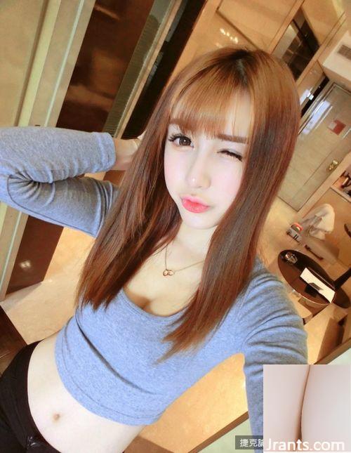 Cô gái xinh đẹp và ngọt ngào Wang Mengshi có đường cong vòng eo gợi cảm (18P) - Ảnh 13