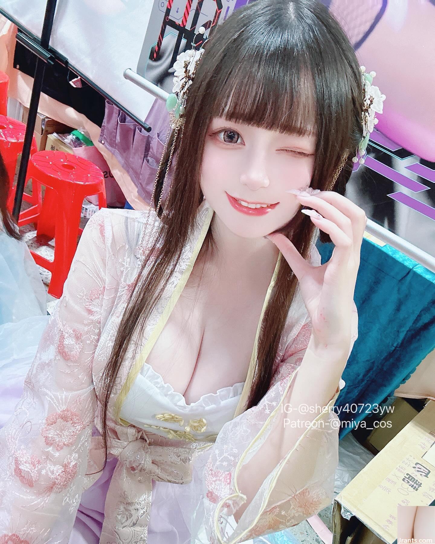 “sherry40723yw” thanh lịch và xinh đẹp với đường xẻ chữ V sâu không cưỡng lại được sự cám dỗ (17P) - Ảnh 3