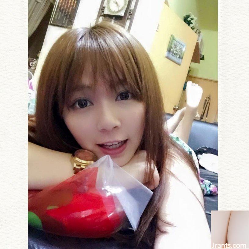 Em yêu Xiaoya ~ mặc bộ đồ ngủ sexy khoét sâu bắt mắt trước khi đi ngủ, thật bắt mắt!! (52P) - Ảnh 47