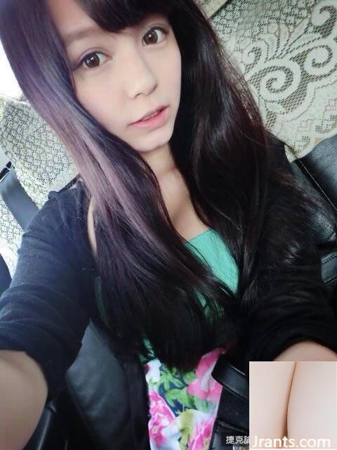 Em yêu Xiaoya ~ mặc bộ đồ ngủ sexy khoét sâu bắt mắt trước khi đi ngủ, thật bắt mắt!! (52P) - Ảnh 8