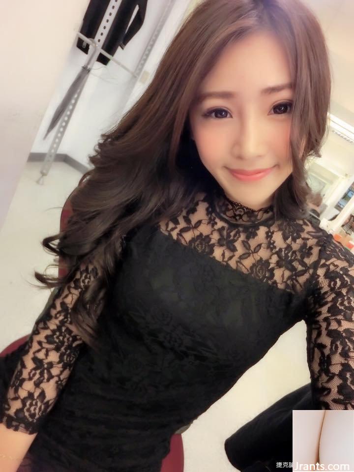 Nữ giáo viên ngực D gợi cảm ~Vivi Xu Wei'an (27P)