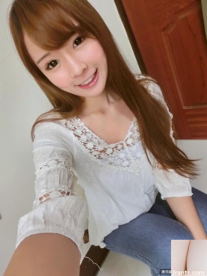 Cô gái xinh đẹp ngọt ngào Lisa trong trang phục y tá xuất hiện gợi cảm đến mức tôi rất muốn được cô ấy chăm sóc (34P) - Ảnh 31