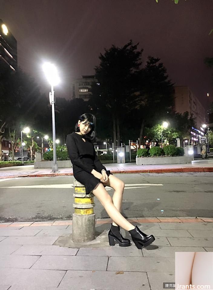 Tại Game Show, cosplayer ngực siêu ngực Li Youmei diễn giải nữ tướng Cổng Thời Không (24P) - Ảnh 18