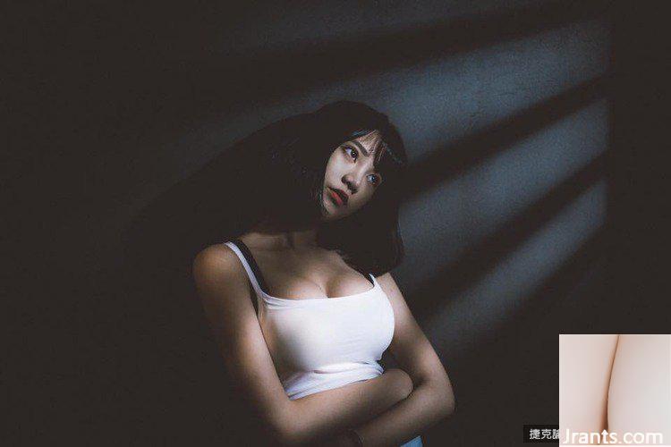 Tại Game Show, cosplayer ngực siêu ngực Li Youmei diễn giải nữ tướng Cổng Thời Không (24P) - Ảnh 19