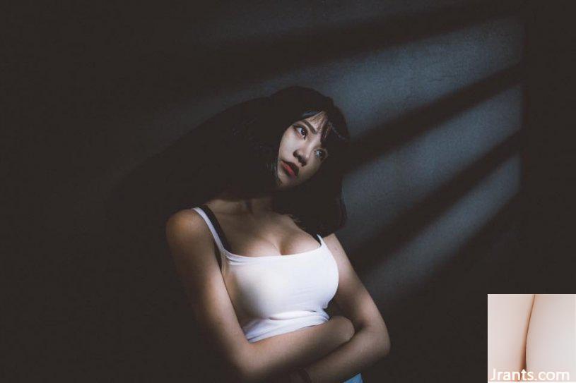 Tại Game Show, cosplayer ngực siêu ngực Li Youmei diễn giải nữ tướng Cổng Thời Không (24P) - Ảnh 23