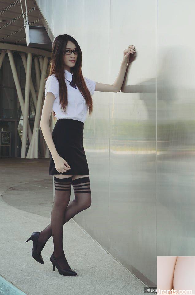 Thư ký cao, tươi tắn và xinh đẹp ~ Xiaoxue (Lv Xueyun) ~ Đôi chân trắng nõn, gợi cảm và thon thả, ánh xuân quá quyến rũ (30P) - Ảnh 26