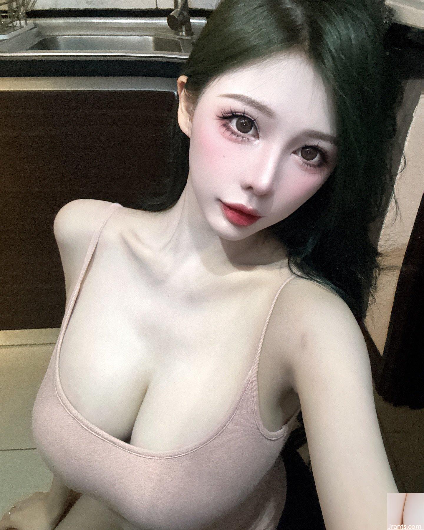 Đường cong quyến rũ của mỹ nhân online “Josephine Lim” khiến khán giả mất kiểm soát trước bộ ngực đẹp, view xấu (20P) - Ảnh 18