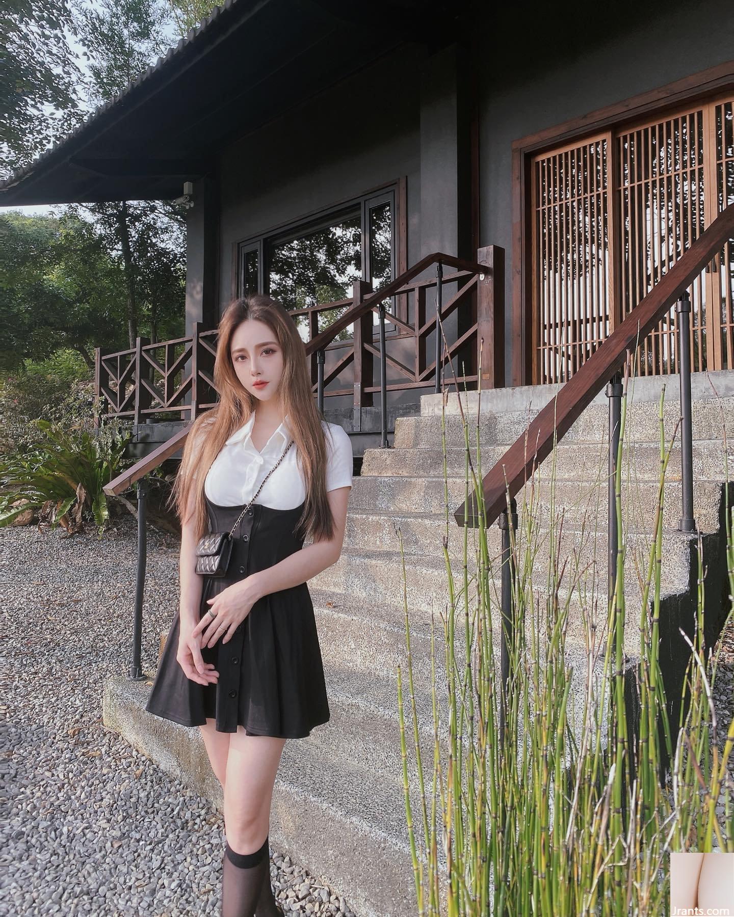 Em gái ngực khủng “Elsa Ko” có dáng chuẩn cực phẩm, máu sôi sùng sục, nóng bỏng và quyến rũ (12P)