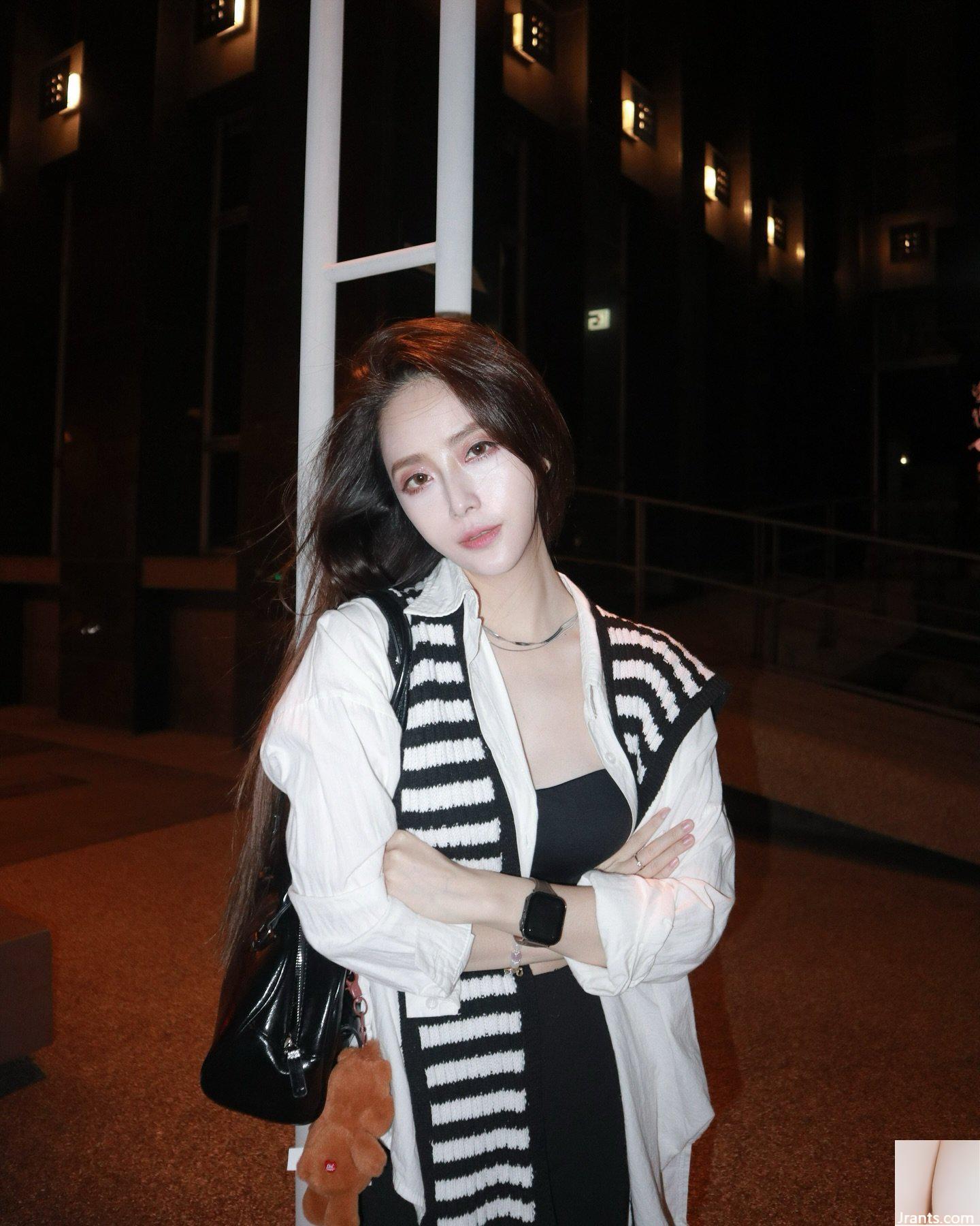 Cô gái ngực khủng “Elsa Ko” có dáng người cực chuẩn và máu sôi sục. Cô ấy thật nóng bỏng và quyến rũ. - Ảnh 8