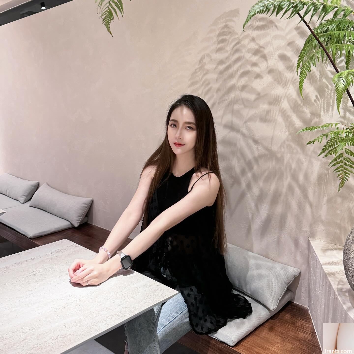 Cô gái ngực khủng “Elsa Ko” có dáng người cực chuẩn và máu sôi sục. Cô ấy thật nóng bỏng và quyến rũ. - Ảnh 9