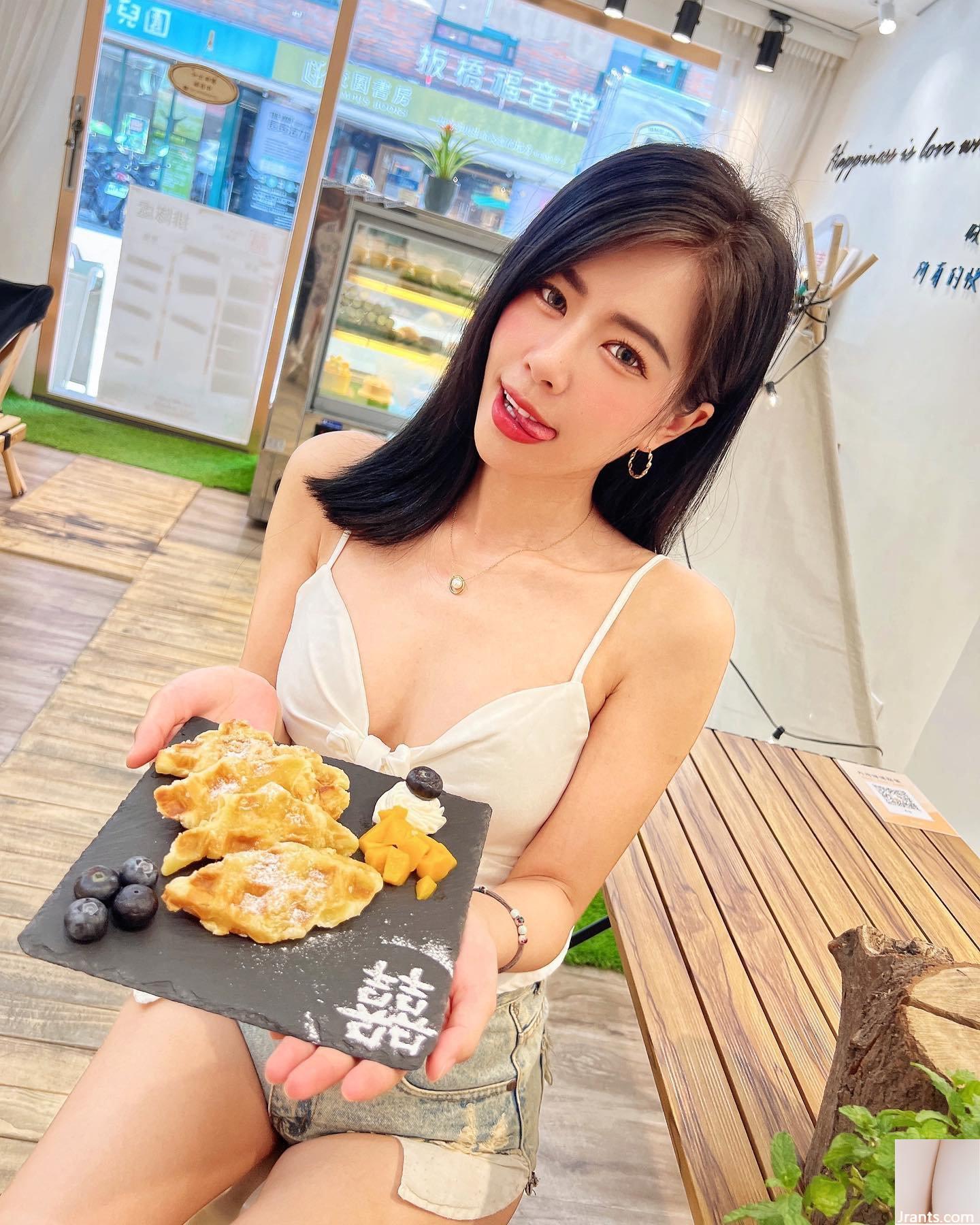 “Lanyue” sở hữu ngoại hình đáng kinh ngạc, nụ cười đầy đặn, ngọt ngào và khí chất quyến rũ - Ảnh 15