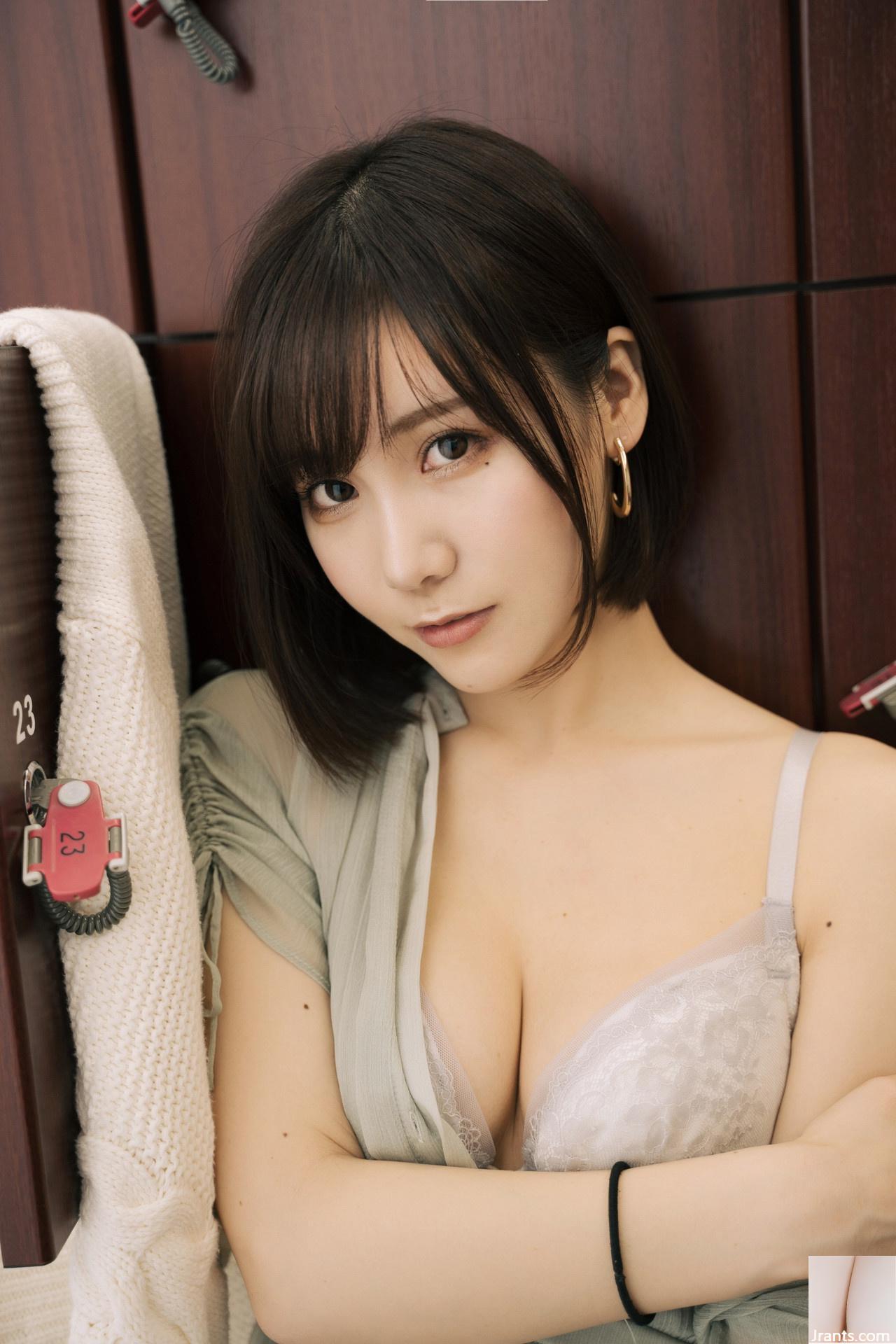 (けんけん) Người đàn ông có nụ cười ngọt ngào rơi vào vẻ thanh tao vượt qua thế giới trong một giây (55P) - Ảnh 24