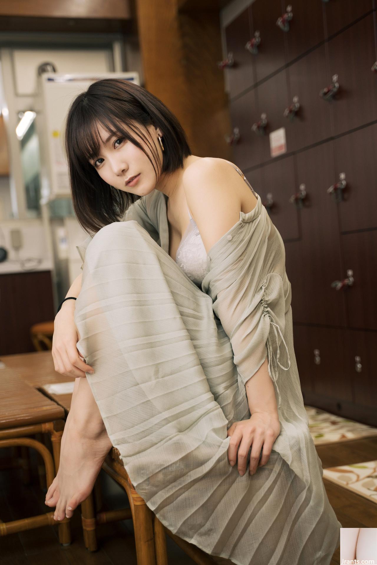 (けんけん) Người đàn ông có nụ cười ngọt ngào rơi vào vẻ thanh tao vượt qua thế giới trong một giây (55P) - Ảnh 26