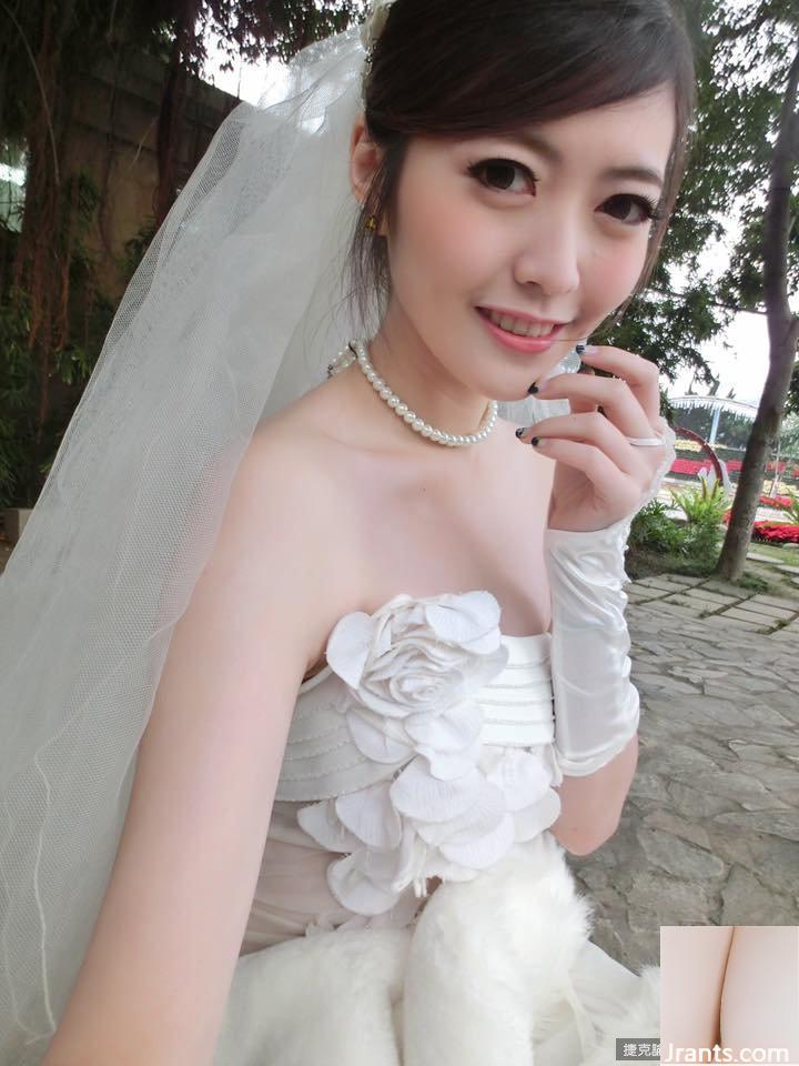 Cô gái xinh đẹp mắt to Xue Xue có dáng người nóng bỏng và không thể không nhìn vào đôi chân xinh đẹp của cô ấy (25P) - Ảnh 10