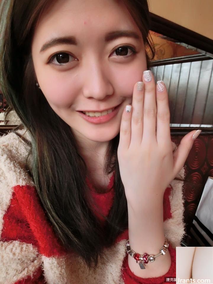 Cô gái xinh đẹp mắt to Xue Xue có dáng người nóng bỏng và không thể không nhìn vào đôi chân xinh đẹp của cô ấy (25P) - Ảnh 2