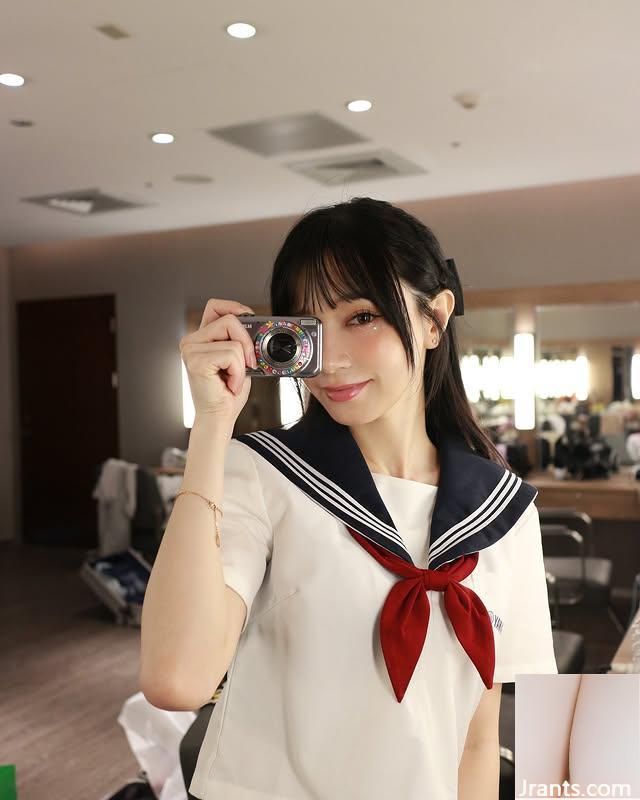 Bước đột phá lớn của cựu thành viên nhóm nhạc nữ BoA! Sách ảnh gợi cảm cho phép người hâm mộ “nhẹ nhàng lựa chọn”! (11P) - Ảnh 4