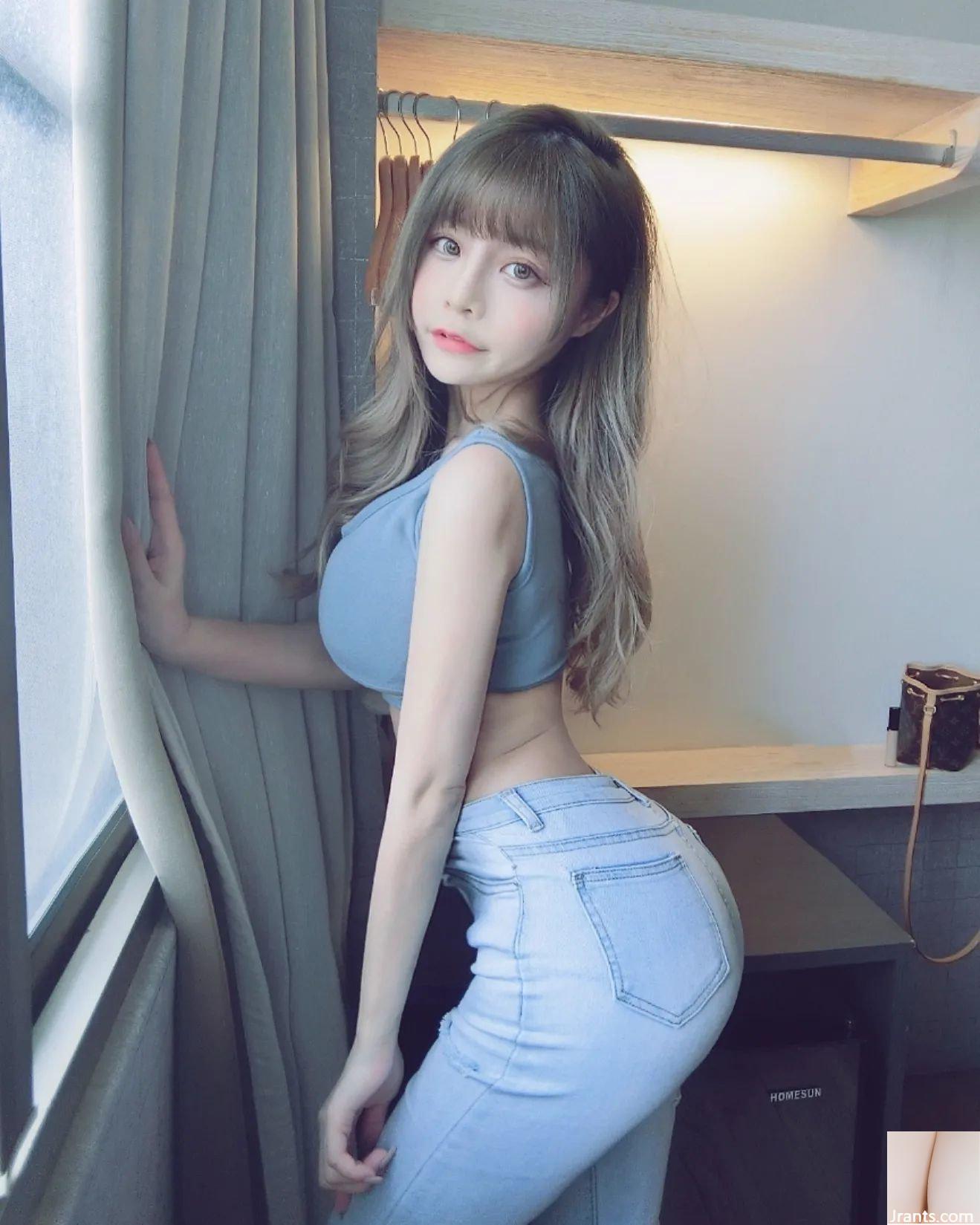 Nữ thần nổi tiếng “Tian Feifei” lộ ảnh nóng bỏng, không điểm mù dù mặt có đẹp đến mấy (17P) - Ảnh 15