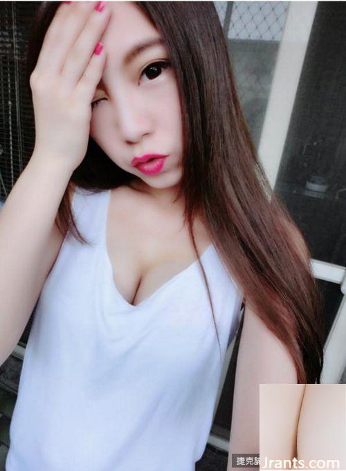 Cô gái E-cup Zhang Zhumei chụp ảnh selfie ngực khủng và vô tình làm mất dây vest (21P) - Ảnh 20
