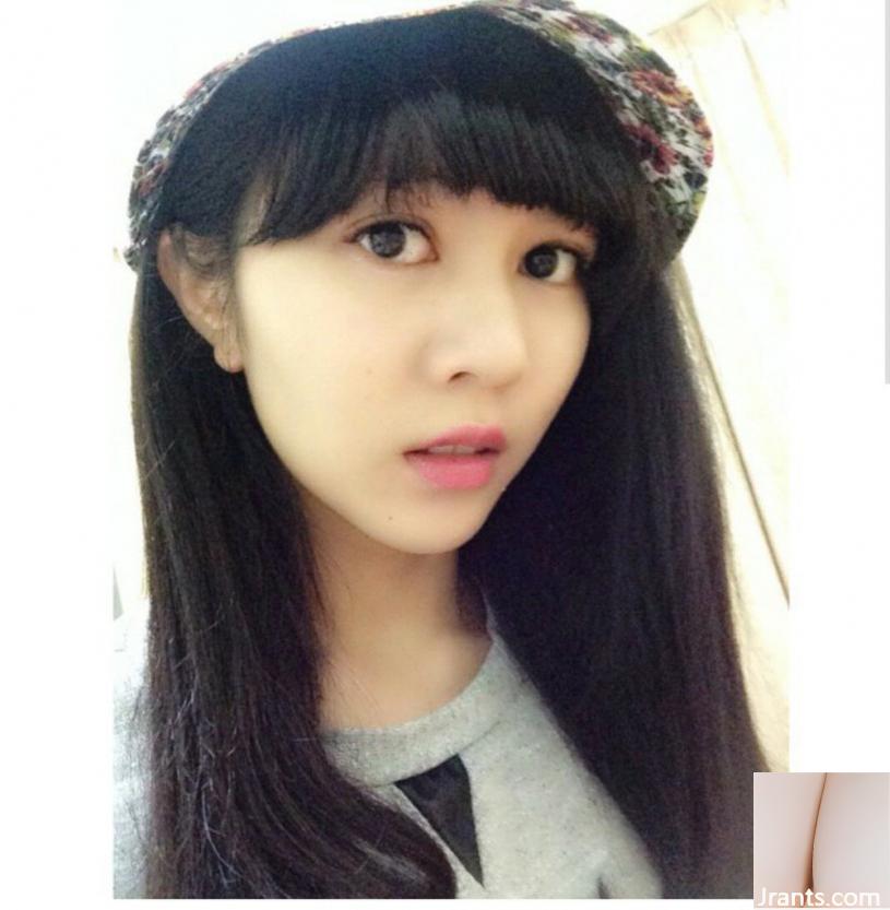 Nữ tiếp viên ~ Elly Tseng ~ Một đôi chân thon dài + bikini gợi cảm và nóng bỏng (24P) - Ảnh 15